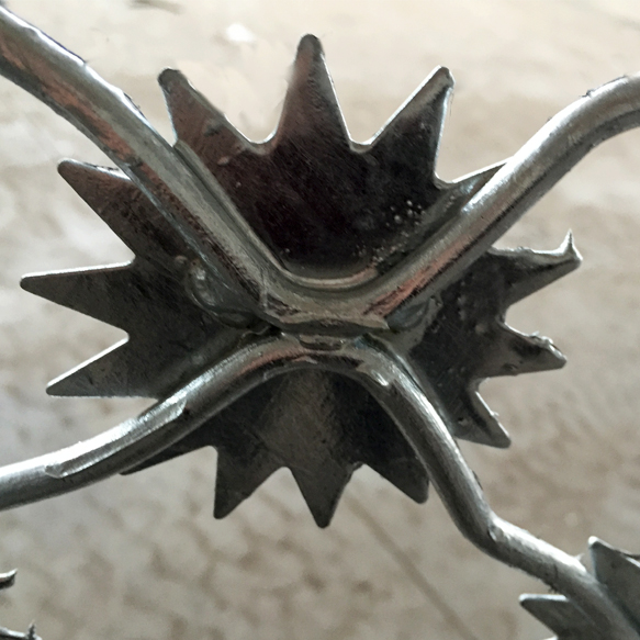 梅花刺片護欄網(wǎng)圖片3 梅花刺片護欄網(wǎng)圖片3