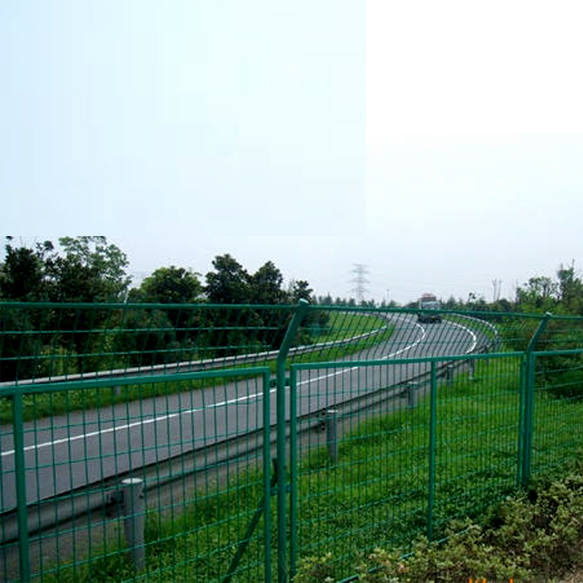 公路隔離網(wǎng)圖片1 公路隔離網(wǎng)圖片1