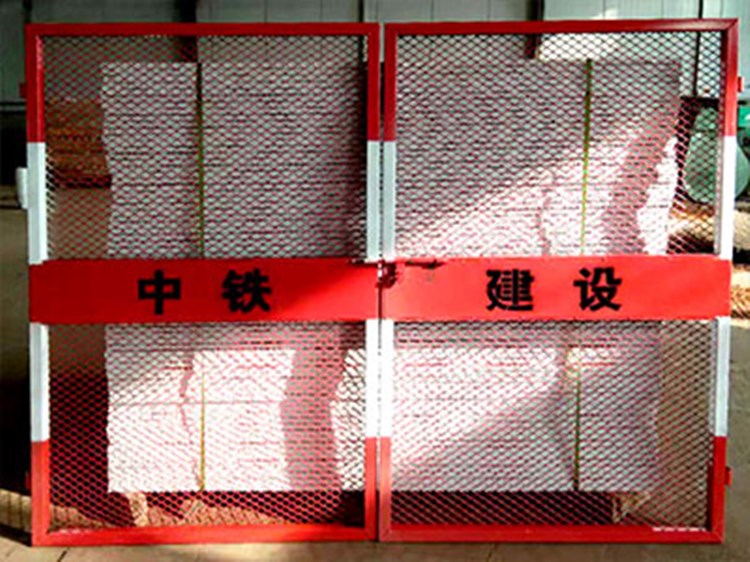 電梯井口防護(hù)門(mén)圖片2 電梯井口防護(hù)門(mén)圖片2