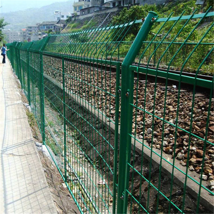 邊框護(hù)欄網(wǎng)圖片4 邊框護(hù)欄網(wǎng)圖片4