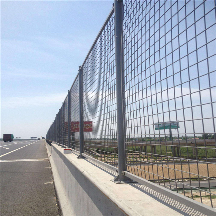 鐵路框架防墜隔離欄圖片2 鐵路框架防墜隔離欄圖片2