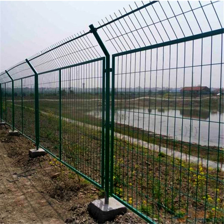 新能源場區(qū)隔離網(wǎng)圖片3 新能源場區(qū)隔離網(wǎng)圖片3