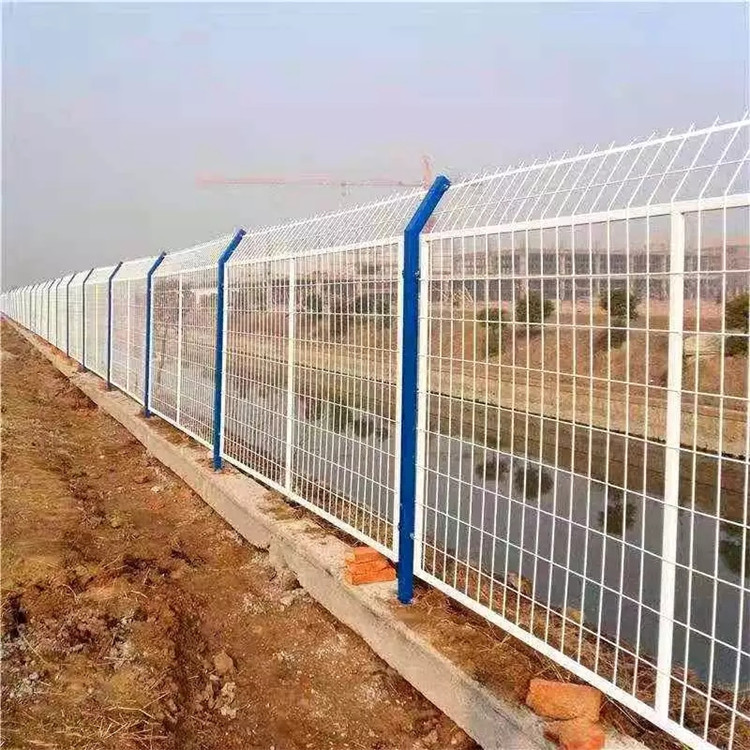 新建水源地金屬隔離網圖片2